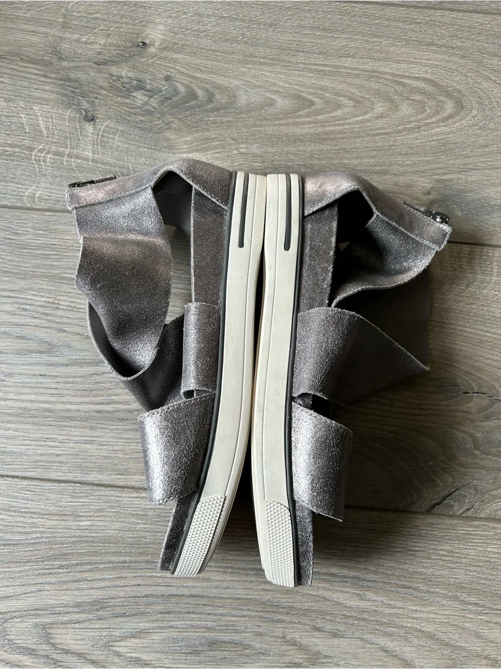 Eileen Fisher Metallic Silver Sport Platform Sandals Size 9 New